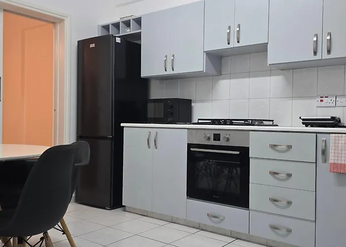 Appartement Executive 2br Spacious , Center, 2 Balconies, Ideal Business - Supercentro!
