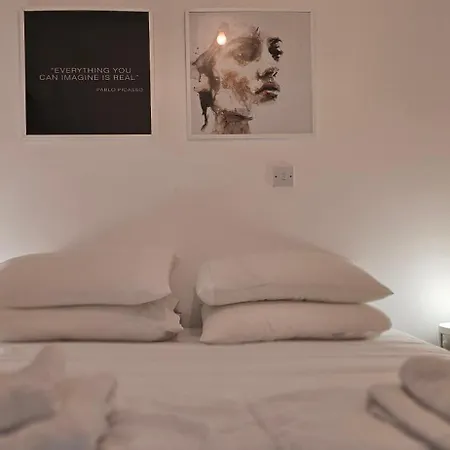 Executive 2br Spacious , Center, 2 Balconies, Ideal Business - Supercentro! *