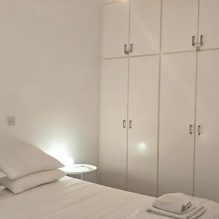 Executive 2br Spacious , Center, 2 Balconies, Ideal Business - Supercentro! Apartment Limassol