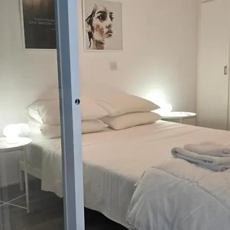 Executive 2br Spacious , Center, 2 Balconies, Ideal Business - Supercentro! Apartment