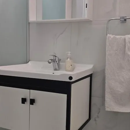 Executive 2br Spacious , Center, 2 Balconies, Ideal Business - Supercentro! Apartment