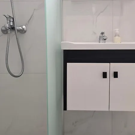 Executive 2br Spacious , Center, 2 Balconies, Ideal Business - Supercentro! * Limassol