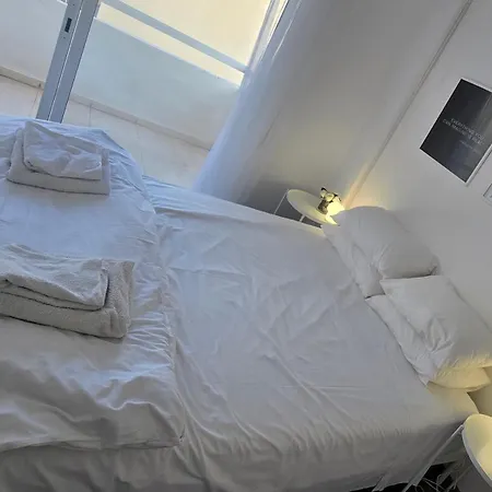 Executive 2br Spacious , Center, 2 Balconies, Ideal Business - Supercentro!