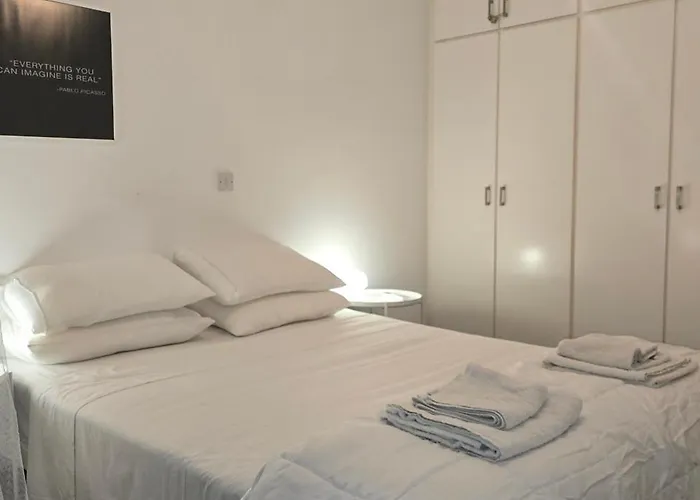 Executive 2br Spacious , Center, 2 Balconies, Ideal Business - Supercentro! Lägenhet