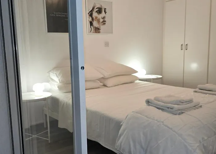 Executive 2br Spacious , Center, 2 Balconies, Ideal Business - Supercentro! Lägenhet