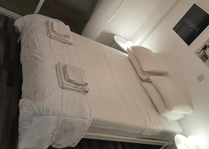 Executive 2br Spacious , Center, 2 Balconies, Ideal Business - Supercentro! * Limassol