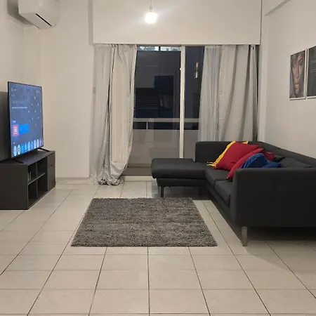 Executive 2br Spacious , Center, 2 Balconies, Ideal Business - Supercentro! Appartamento Limisso